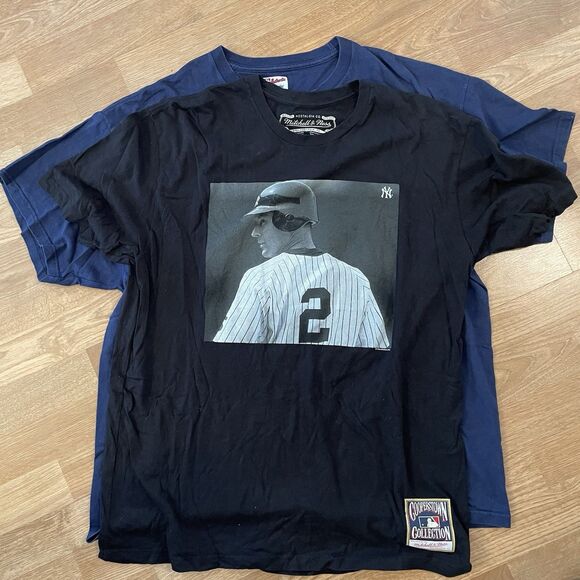3pc Mens New York Yankees T-Shirts Lot Size L/XL Mitchell & Ness Majestic Bundle - Picture 4 of 10